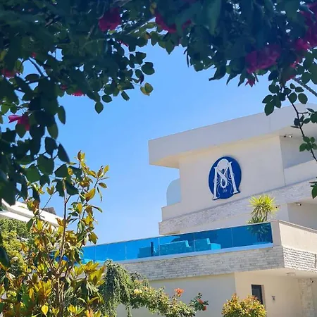 Meduza Estival מלון אולימפ