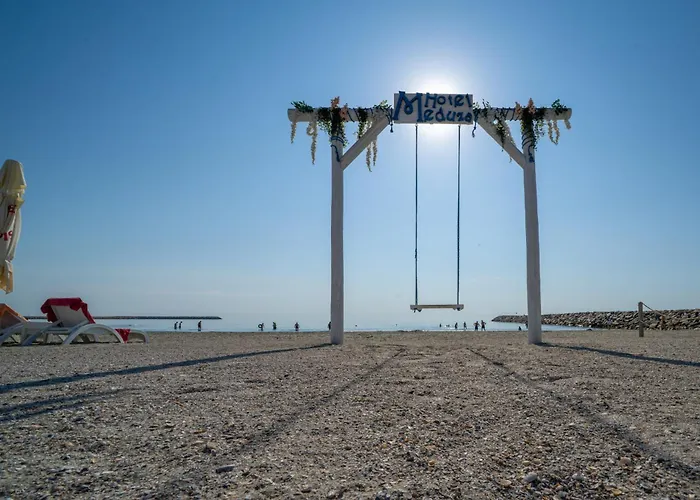 Meduza Estival Отель 3*