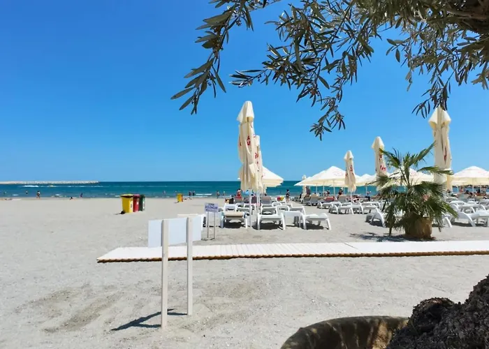 Отель Meduza Estival 3*