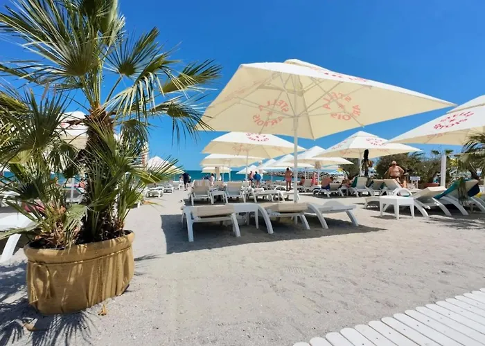 Отель Meduza Estival