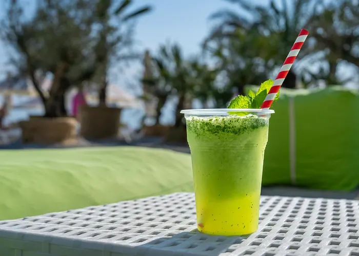 Отель Meduza Estival 3*