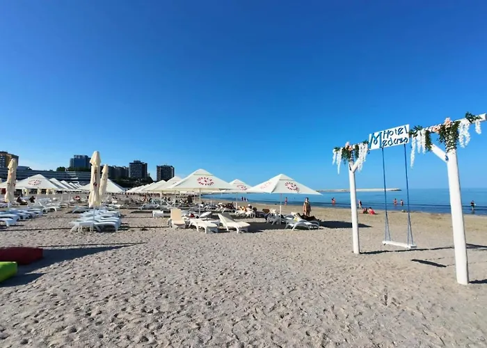 Meduza Estival Отель 3*