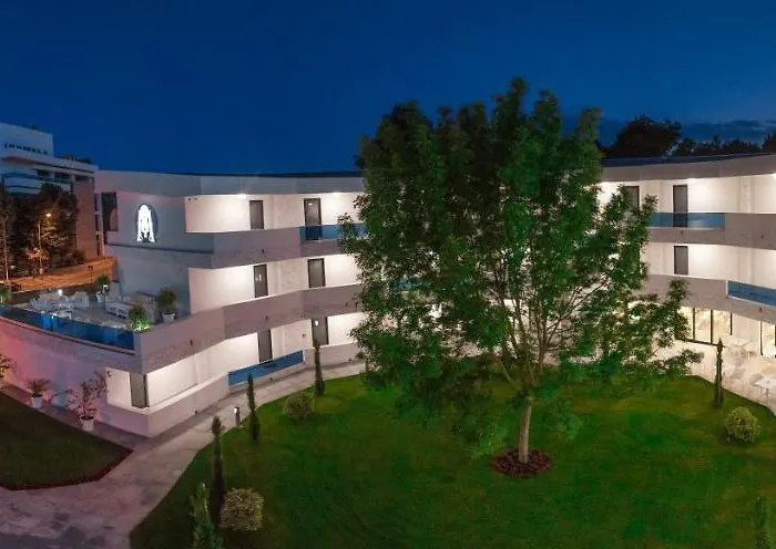 Отель Meduza Estival 3*