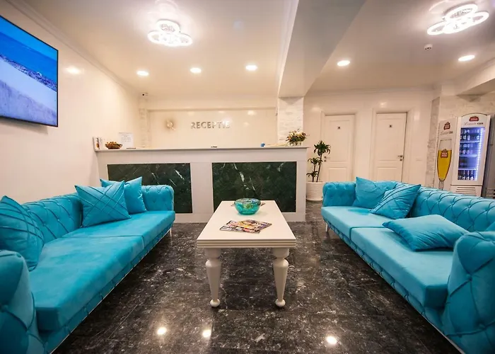 Отель Meduza Estival 3*