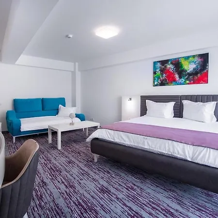 Hotel Meduza Estival