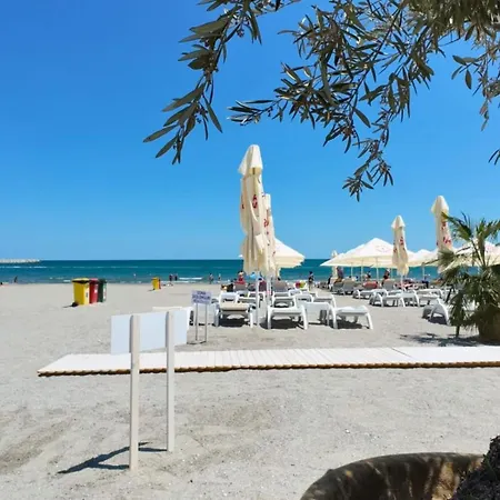 Hotel Meduza Estival 3*